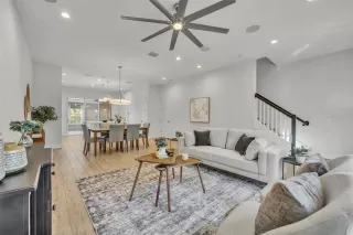 Photo #3: O6355014 Listing