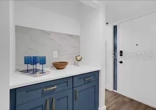 Photo #1: O6355044 Listing