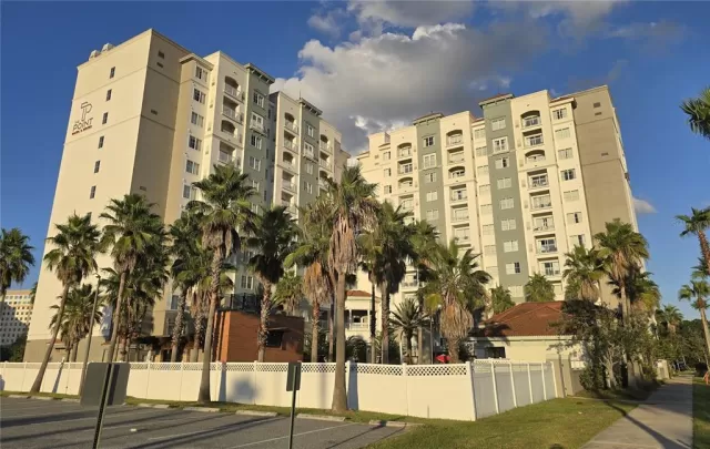 MLS: O6355137 Condo For Sale