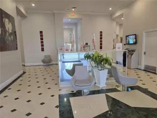 Photo #2: O6355137 Listing