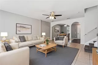 Photo #2: O6355151 Listing