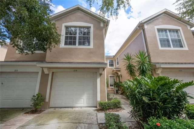 MLS: O6355222 Condo For Sale