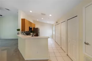Photo #6: O6355222 Listing