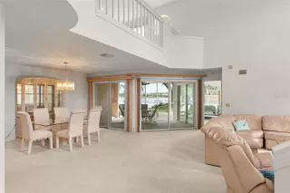 Photo #2: O6355270 Listing 