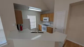 Photo #1: O6355295 Listing