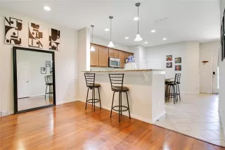 Photo #4: O6355472 Listing
