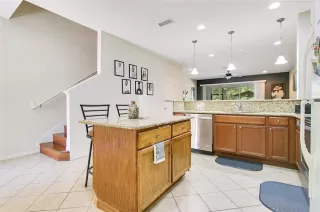Photo #6: O6355472 Listing