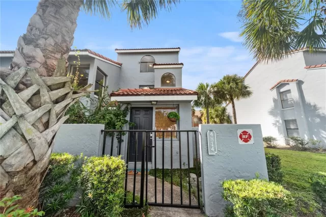 MLS: O6355491 Condo For Sale