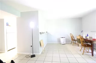 Photo #1: O6355536 Listing