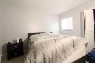 Photo #4: O6355536 Listing