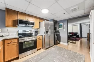 Photo #1: O6355649 Listing