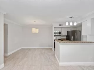 Photo #4: O6355682 Listing