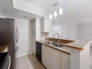 Photo #5: O6355682 Listing