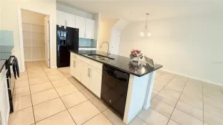 Photo #6: O6355767 Listing