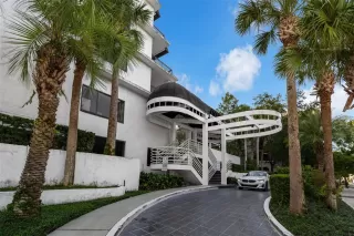 Photo #2: O6355778 Listing