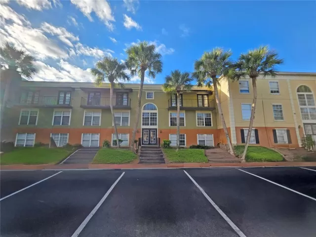 MLS: O6355895 Condo For Sale
