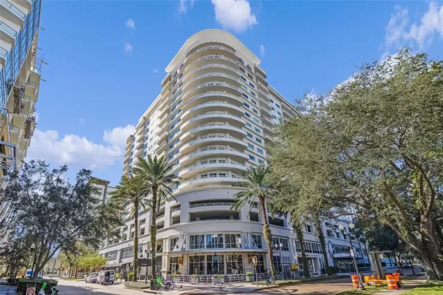 MLS: O6355923 Condo For Sale
