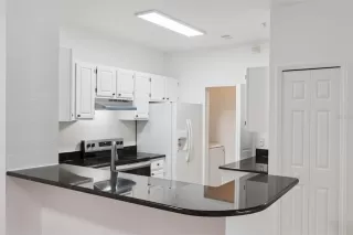 Photo #2: O6356307 Listing 