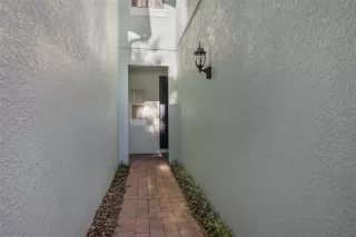 Photo #1: O6356314 Listing