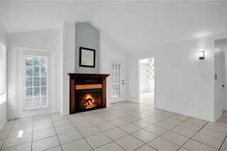 Photo #2: O6356371 Listing