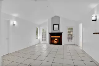 Photo #3: O6356371 Listing