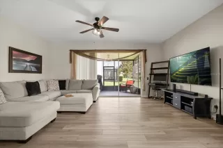 Photo #3: O6356486 Listing