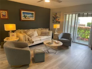 Photo #3: O6356633 Listing