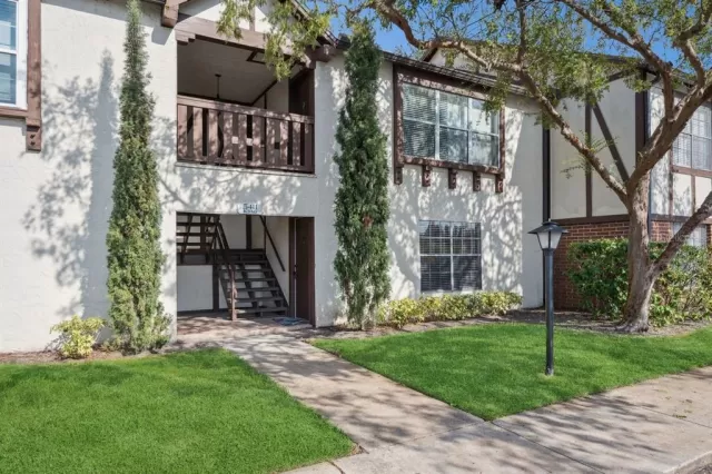 MLS: O6356636 Condo For Sale