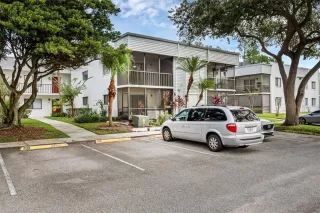 Photo #2: O6356651 Listing