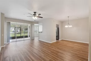 Photo #1: O6356691 Listing