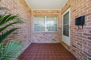 Photo #1: O6356706 Listing