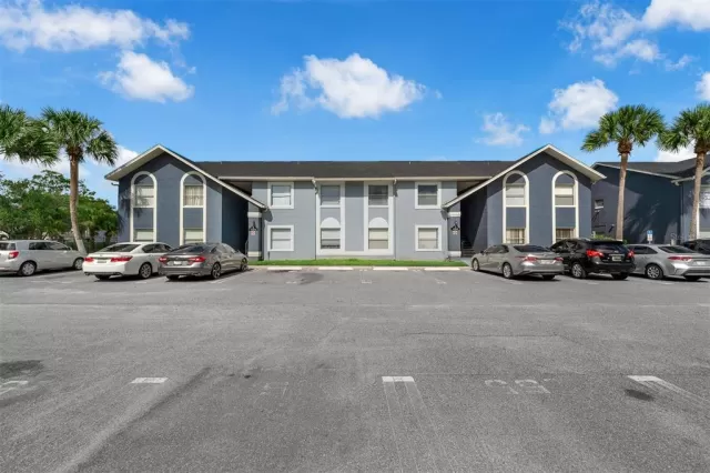 MLS: O6356960 Condo For Sale