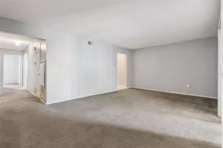 Photo #2: O6357039 Listing 