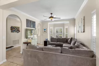 Photo #3: O6357070 Listing 