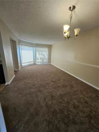 Photo #4: O6357136 Listing 