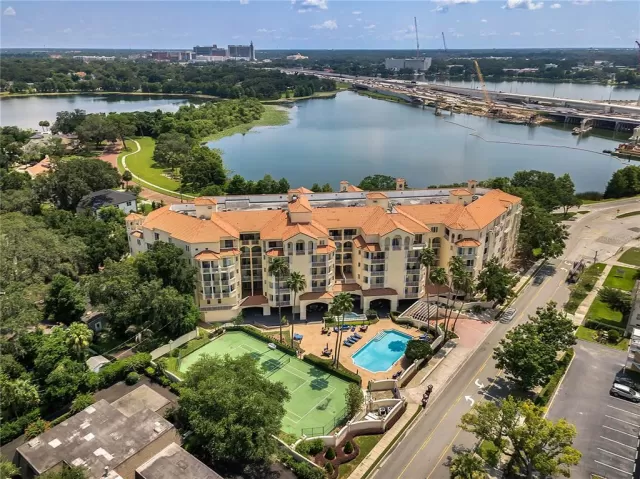 MLS: O6357271 Condo For Sale