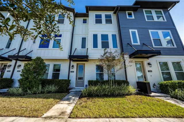 MLS: O6357292 Condo For Sale