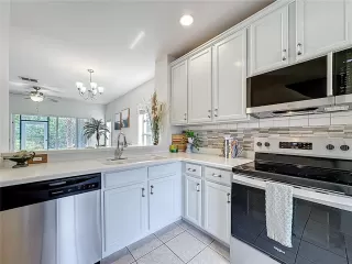 Photo #6: O6357434 Listing