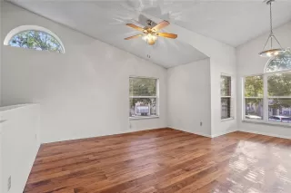 Photo #6: O6357466 Listing