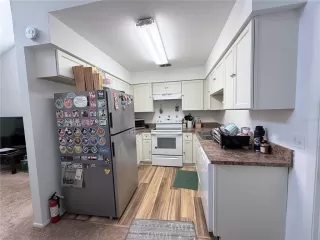 Photo #5: O6357563 Listing