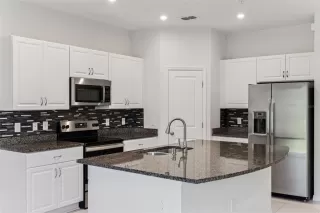 Photo #3: O6357730 Listing 