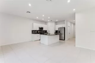 Photo #5: O6357730 Listing 