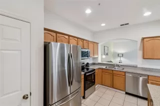 Photo #5: O6357762 Listing