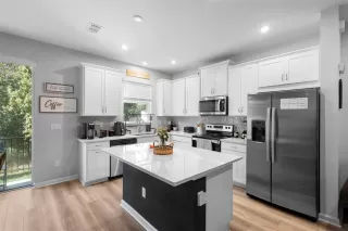 Photo #3: O6357770 Listing 