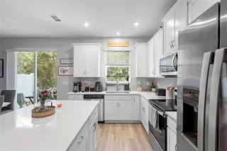 Photo #5: O6357770 Listing 