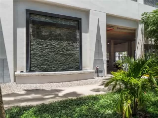 Photo #2: O6357811 Listing