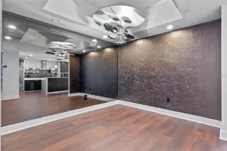 Photo #5: O6357811 Listing