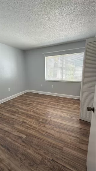 Photo #2: O6357862 Listing 