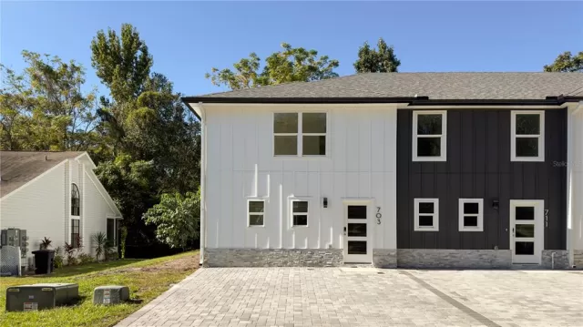 MLS: O6358001 Condo For Sale