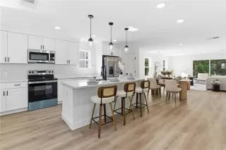 Photo #1: O6358001 Listing 